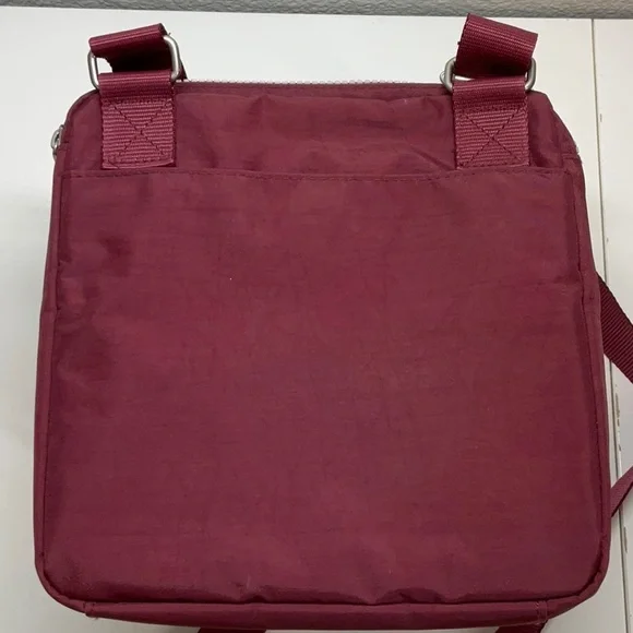 Baggallini Crossbody Maroon - Picture 7 of 10